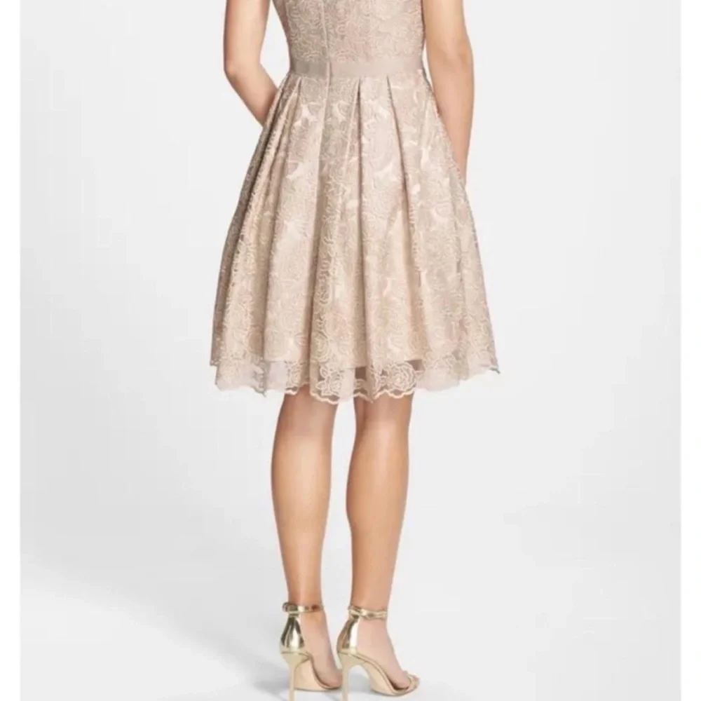 Eliza J women's sleeveless Gold lace dress size 4 - Picture 3 of 5